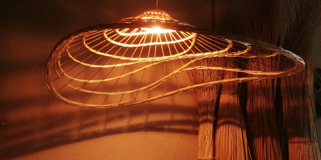 Lustre 'capeline' osier caroline chomy vannerie